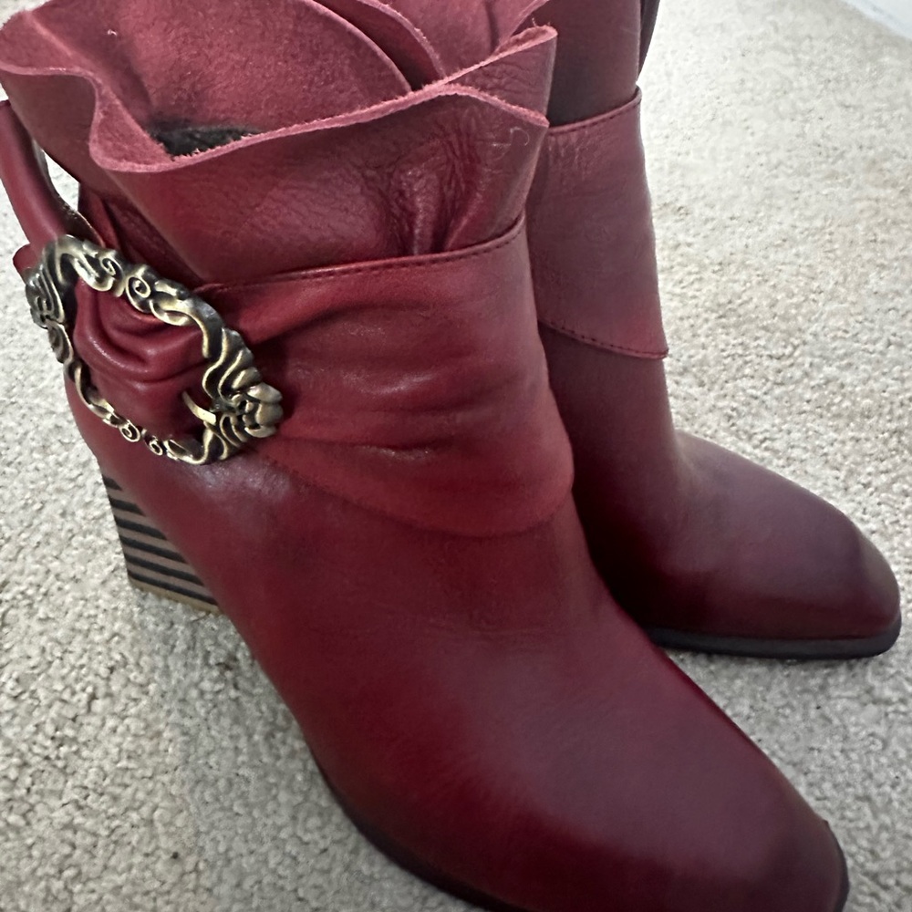 Spring Step : L’Artiste Booties